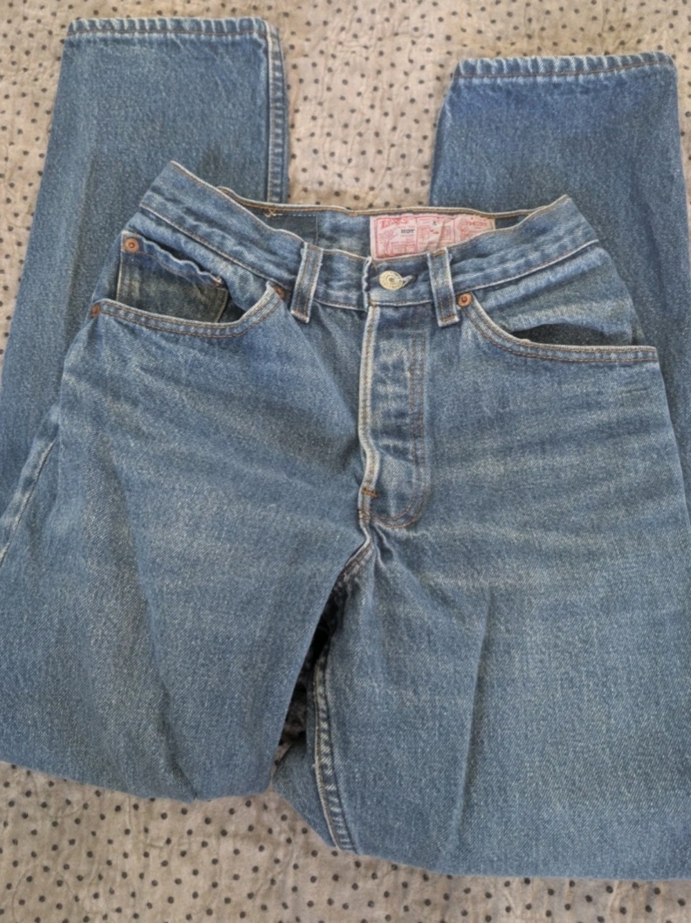 Vintage 80s Levi's 26501 "Wash 'Em Hot" Button Fly Jeans Size 7